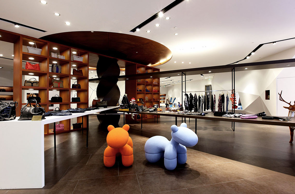 成都商場(chǎng)奢侈品門(mén)店應(yīng)該怎么裝修呢？